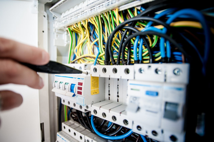 Emploi Tunisie électricien industriel